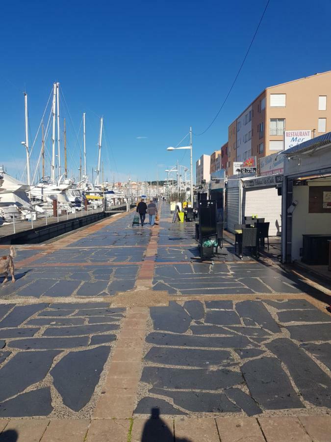 Moana - Residence Du Port Agde Exteriör bild